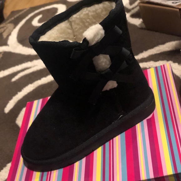Black Boots - Toddler - Picture 2 of 3